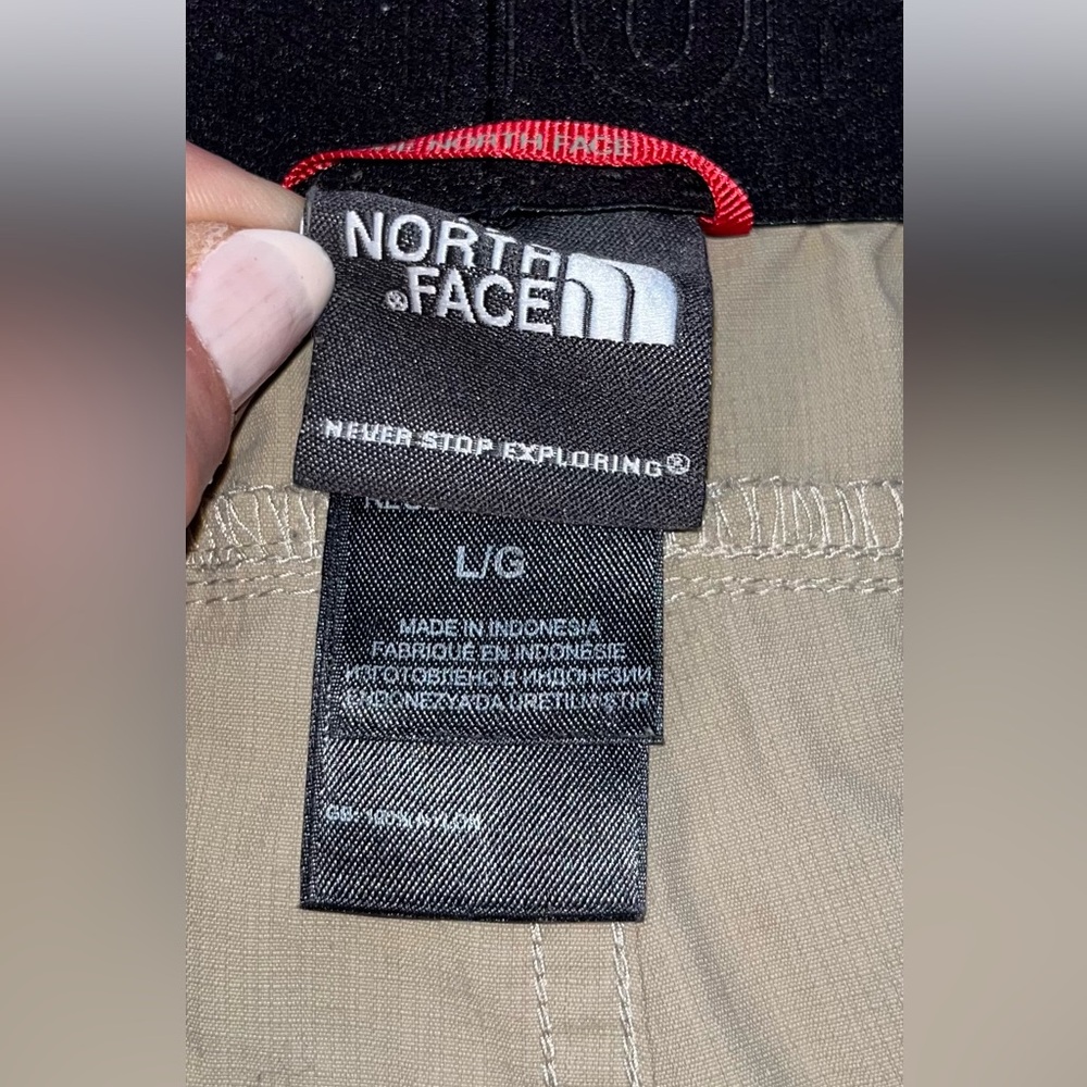 The North Face Khaki Casual Shorts sz L - Picture 6 of 10